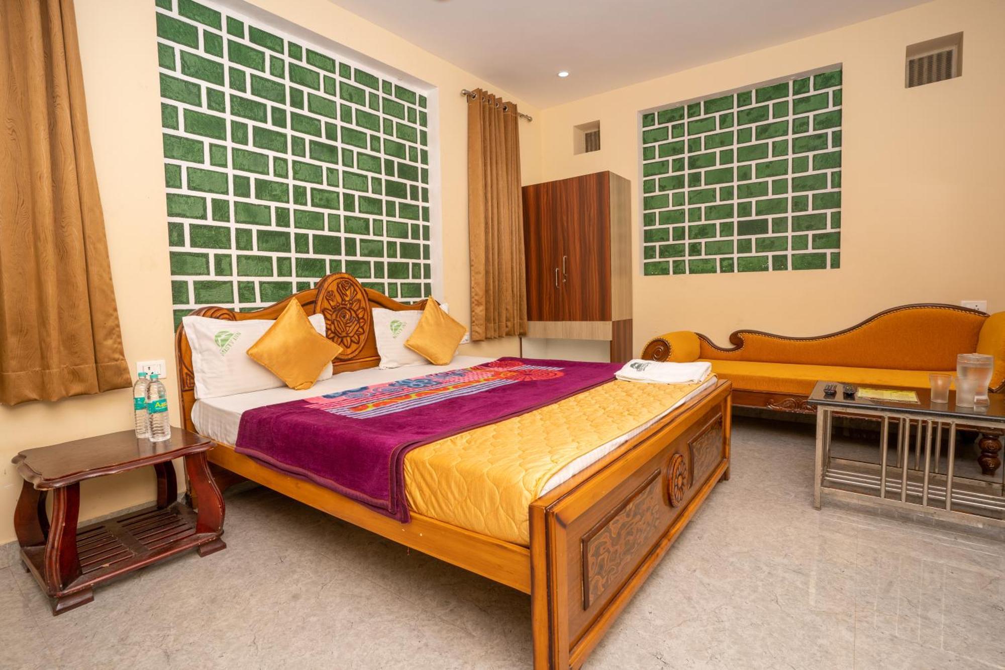 Hotel Misty Inn เยอร์โคด ภายนอก รูปภาพ